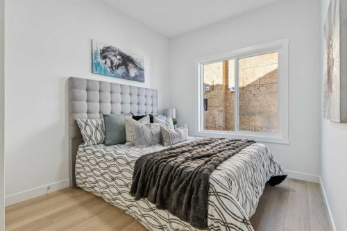 202-95 Saddlecrest Circle Ne, Calgary, AB - Indoor Photo Showing Bedroom