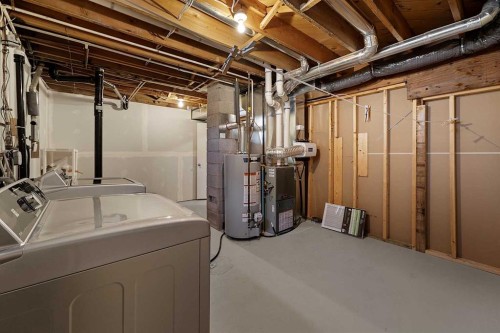 96 2 Street Se, High River, AB - Indoor