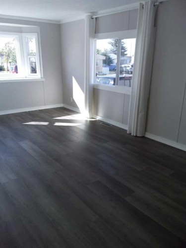 236 Polar Avenue Ne, High River, AB 