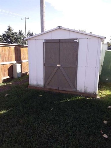 236 Polar Avenue Ne, High River, AB 