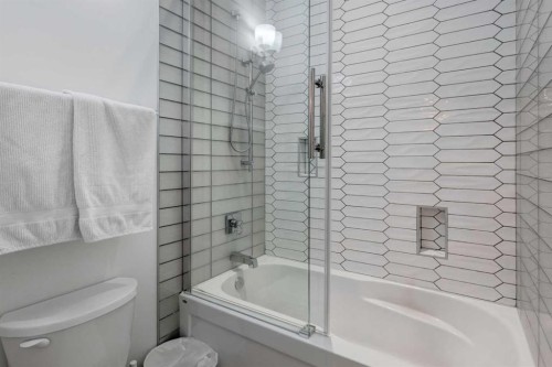 84 Eagle Butte Ranch, Rural Rocky View County, AB - Indoor Photo Showing Bathroom