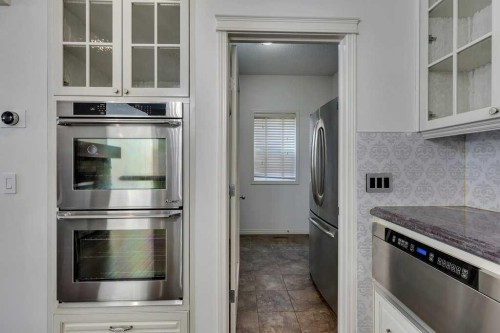 218 Valley Woods Place Nw, Calgary, AB - Indoor Photo Showing Kitchen With Stainless Steel Kitchen With Upgraded Kitchen