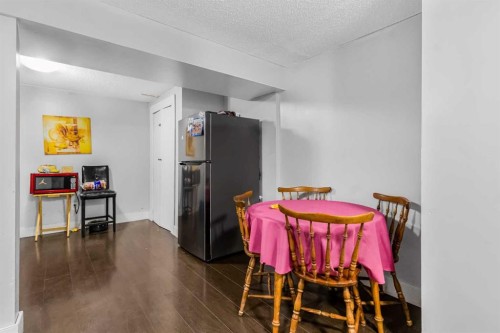 183 Penbrooke Close Se, Calgary, AB - Indoor