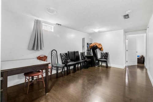 183 Penbrooke Close Se, Calgary, AB - Indoor