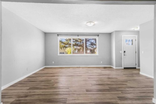 183 Penbrooke Close Se, Calgary, AB - Indoor Photo Showing Other Room