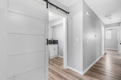 183 Penbrooke Close Se, Calgary, AB - Indoor Photo Showing Other Room