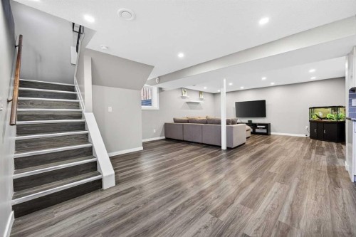 208 Silver Valley Rise Nw, Calgary, AB - Indoor