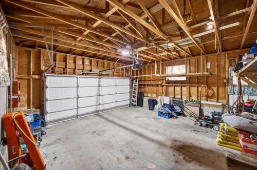 208 Silver Valley Rise Nw, Calgary, AB - Indoor Photo Showing Garage