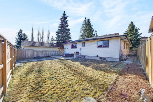 208 Silver Valley Rise Nw, Calgary, AB - Outdoor