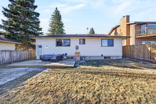 208 Silver Valley Rise Nw, Calgary, AB - Outdoor