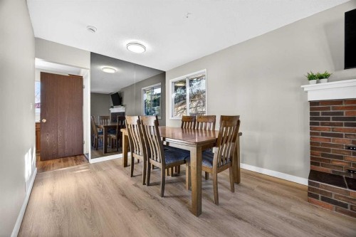 208 Silver Valley Rise Nw, Calgary, AB - Indoor Photo Showing Dining Room