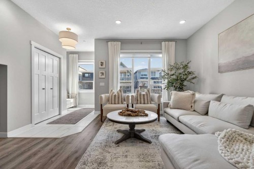 29 Howse Street Ne, Calgary, AB - Indoor Photo Showing Living Room