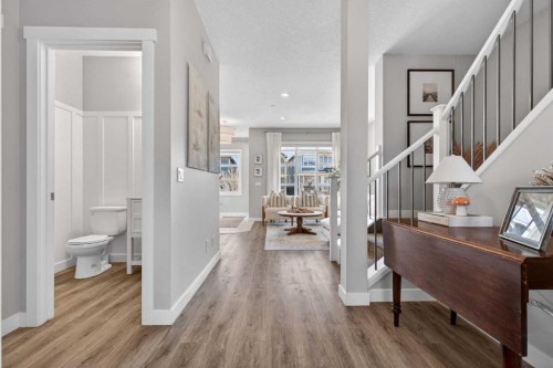 29 Howse Street Ne, Calgary, AB - Indoor Photo Showing Other Room