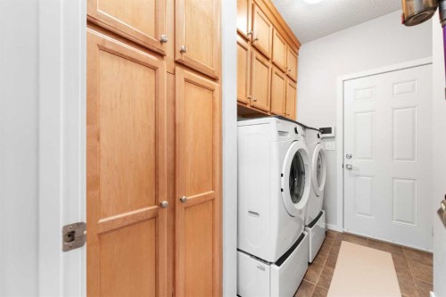 295 Prairie Springs Crescent Sw, Airdrie, AB - Indoor Photo Showing Laundry Room