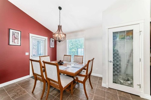 187 Hawkmere View, Chestermere, AB - Indoor Photo Showing Dining Room