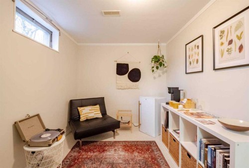 9632 Alcott Road Se, Calgary, AB - Indoor Photo Showing Other Room