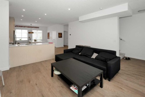 633 Savanna Boulevard Ne, Calgary, AB - Indoor