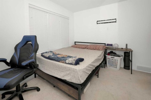 633 Savanna Boulevard Ne, Calgary, AB - Indoor Photo Showing Bedroom