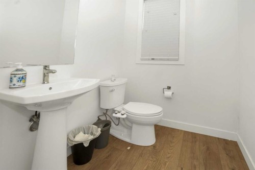 633 Savanna Boulevard Ne, Calgary, AB - Indoor Photo Showing Bathroom