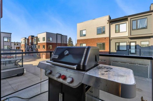 247 Greenbriar Common Nw, Calgary, AB - Outdoor