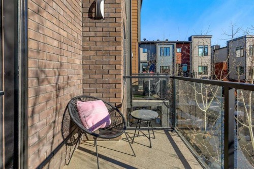 247 Greenbriar Common Nw, Calgary, AB - Outdoor With Balcony With Exterior