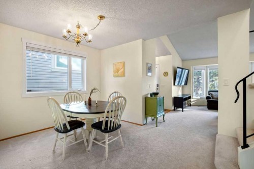 220 Scenic Way Nw, Calgary, AB - Indoor Photo Showing Dining Room