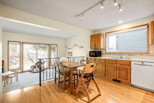 220 Scenic Way Nw, Calgary, AB - Indoor