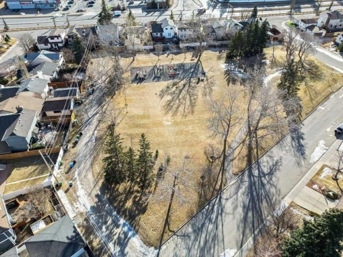 220 Scenic Way Nw, Calgary, AB - Outdoor With View