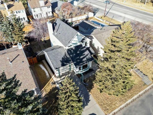 220 Scenic Way Nw, Calgary, AB - Outdoor