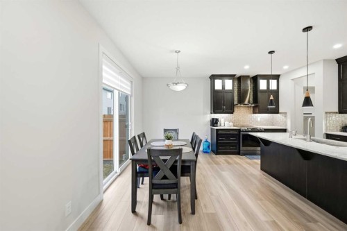 228 Carringham Road, Calgary, AB - Indoor