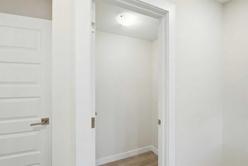 228 Carringham Road, Calgary, AB - Indoor Photo Showing Other Room