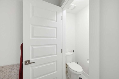 228 Carringham Road, Calgary, AB - Indoor