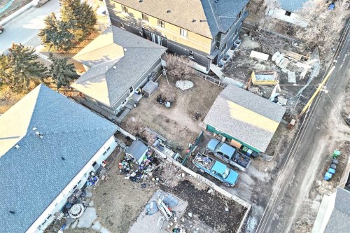 1330 34 Street Se, Calgary, AB - Outdoor