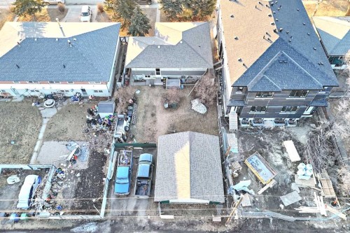 1330 34 Street Se, Calgary, AB - Outdoor