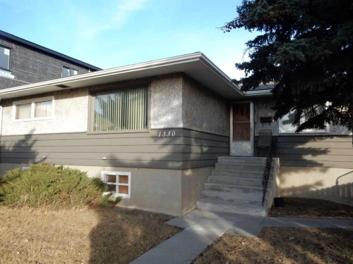 1330 34 Street Se, Calgary, AB - Outdoor