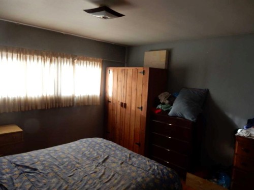 1330 34 Street Se, Calgary, AB - Indoor Photo Showing Bedroom
