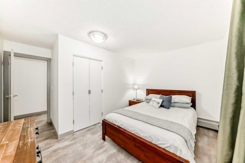 308-819 4A Street Ne, Calgary, AB - Indoor Photo Showing Bedroom