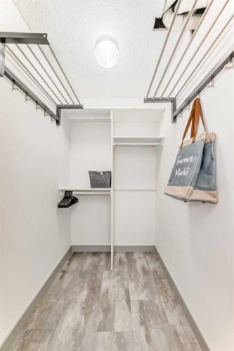 308-819 4A Street Ne, Calgary, AB - Indoor With Storage