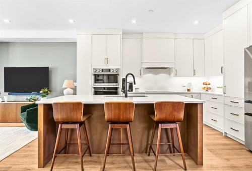 1-1202 2 Avenue, Canmore, AB - Indoor Photo Showing Kitchen With Upgraded Kitchen