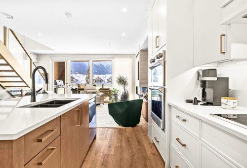 1-1202 2 Avenue, Canmore, AB - Indoor Photo Showing Kitchen With Double Sink With Upgraded Kitchen