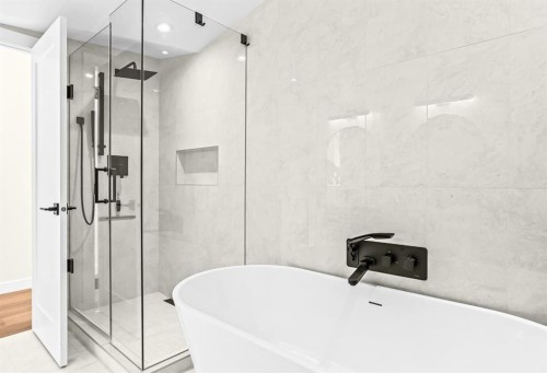 1-1202 2 Avenue, Canmore, AB - Indoor Photo Showing Bathroom