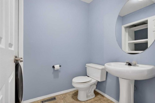 83 Tarington Way Ne, Calgary, AB - Indoor Photo Showing Bathroom