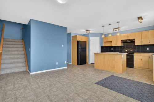 83 Tarington Way Ne, Calgary, AB - Indoor Photo Showing Kitchen