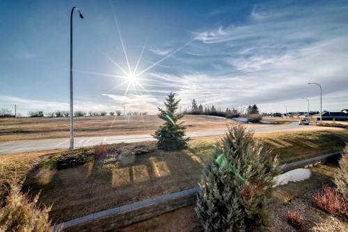 206-1005B Westmount Drive, Strathmore, AB - Outdoor With View