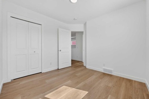 83 Legacy Passage Se, Calgary, AB - Indoor Photo Showing Other Room