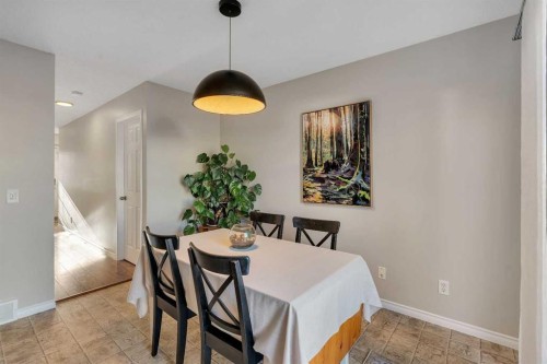 86 Eversyde Common Sw, Calgary, AB 