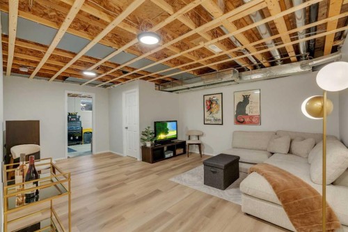 86 Eversyde Common Sw, Calgary, AB 