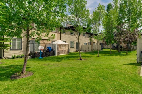 86 Eversyde Common Sw, Calgary, AB 