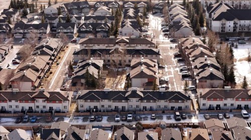 86 Eversyde Common Sw, Calgary, AB 