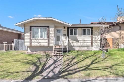 4056 44 Avenue Ne, Calgary, AB - Outdoor